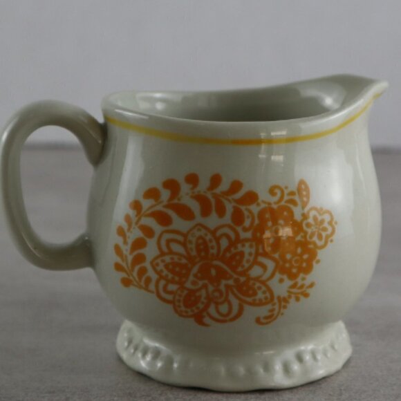 The Pioneer Woman Flea Market Nesting Measuring Cups, Creamer, & Sugar Bowl Set - Picture 7 of 12